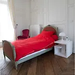 La Maison Guischard De La Menardiere Dite La Maison Romane * Pontorson