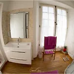 La Maison Guischard De La Menardiere Dite La Maison Romane Pontorson