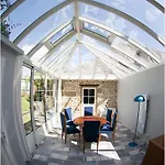 Villa La Maison Guischard De La Menardiere Dite La Maison Romane *