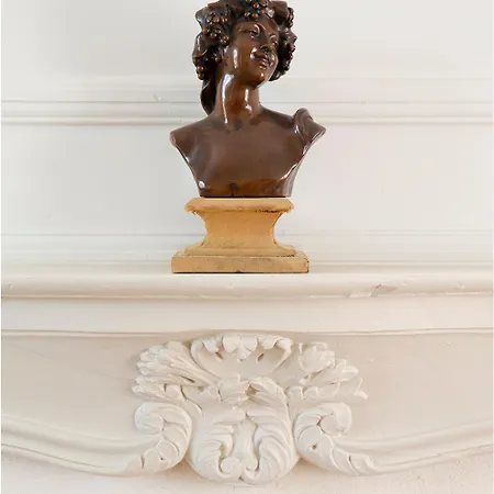 La Maison Guischard De La Menardiere Dite La Maison Romane Villa Pontorson